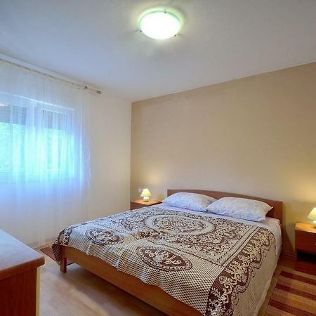 Apartment Nada With Private Pool 부젯 외부 사진