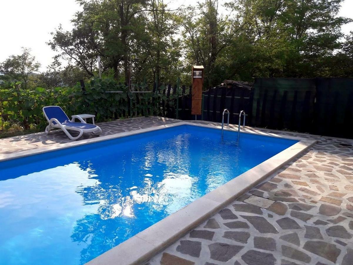 Apartment Nada With Private Pool 부젯 외부 사진